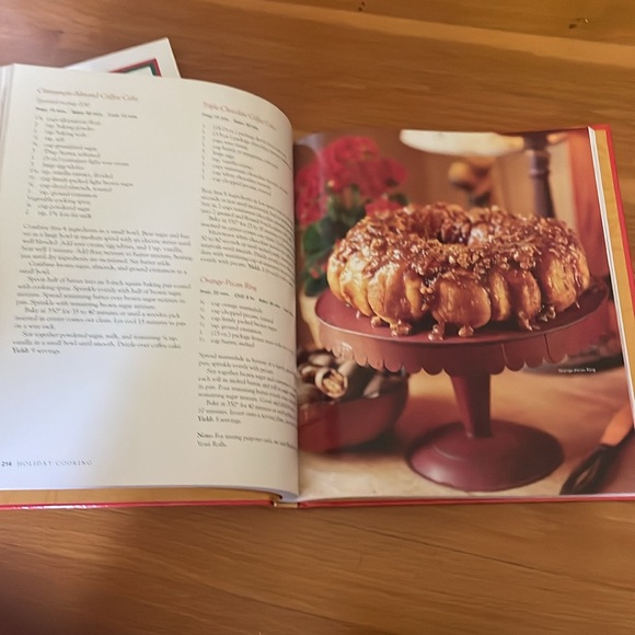 Christmas Cookbooks - Picture 3 of 7